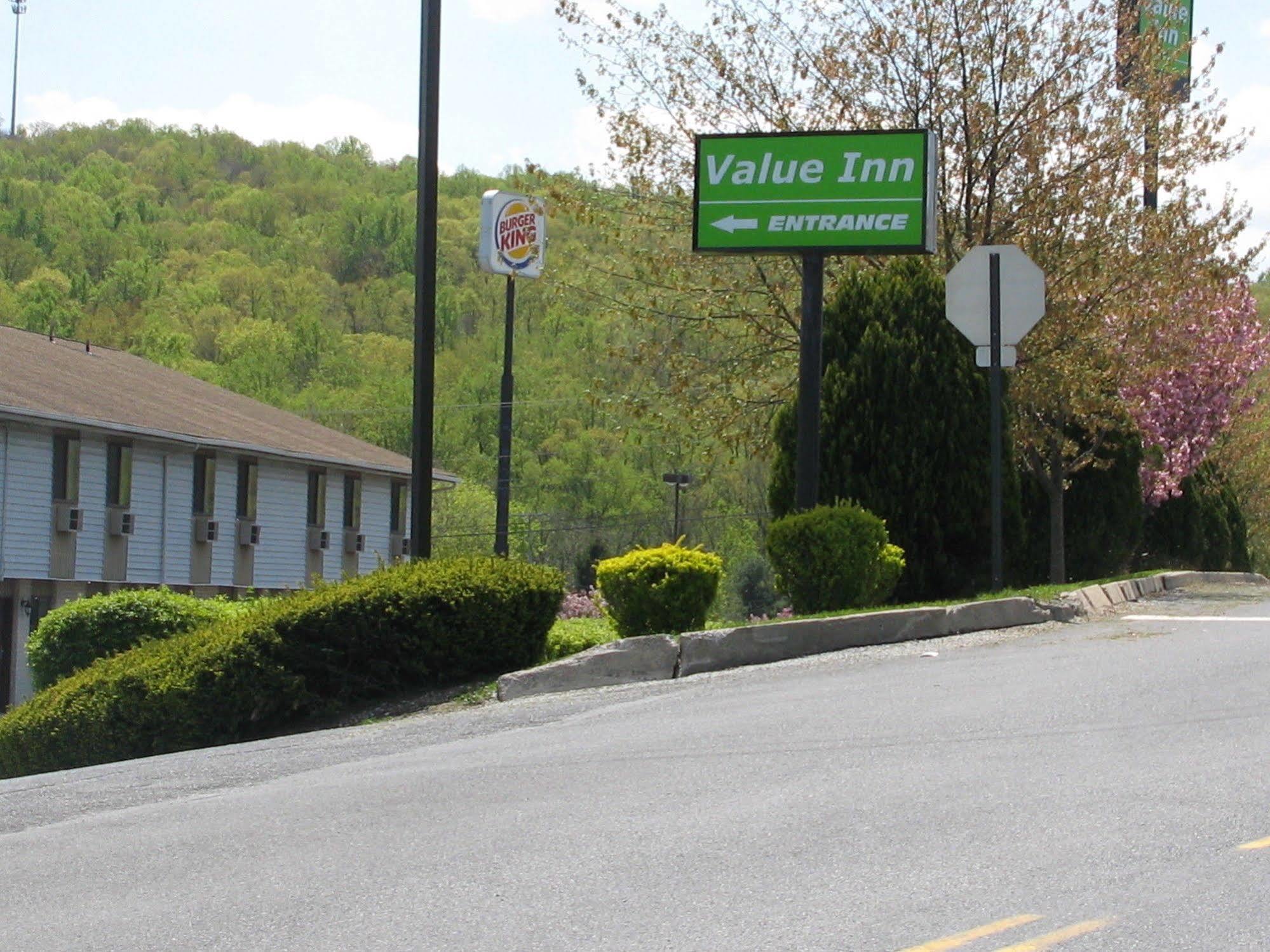 Value Inn Harrisburg-York Valley Green Buitenkant foto