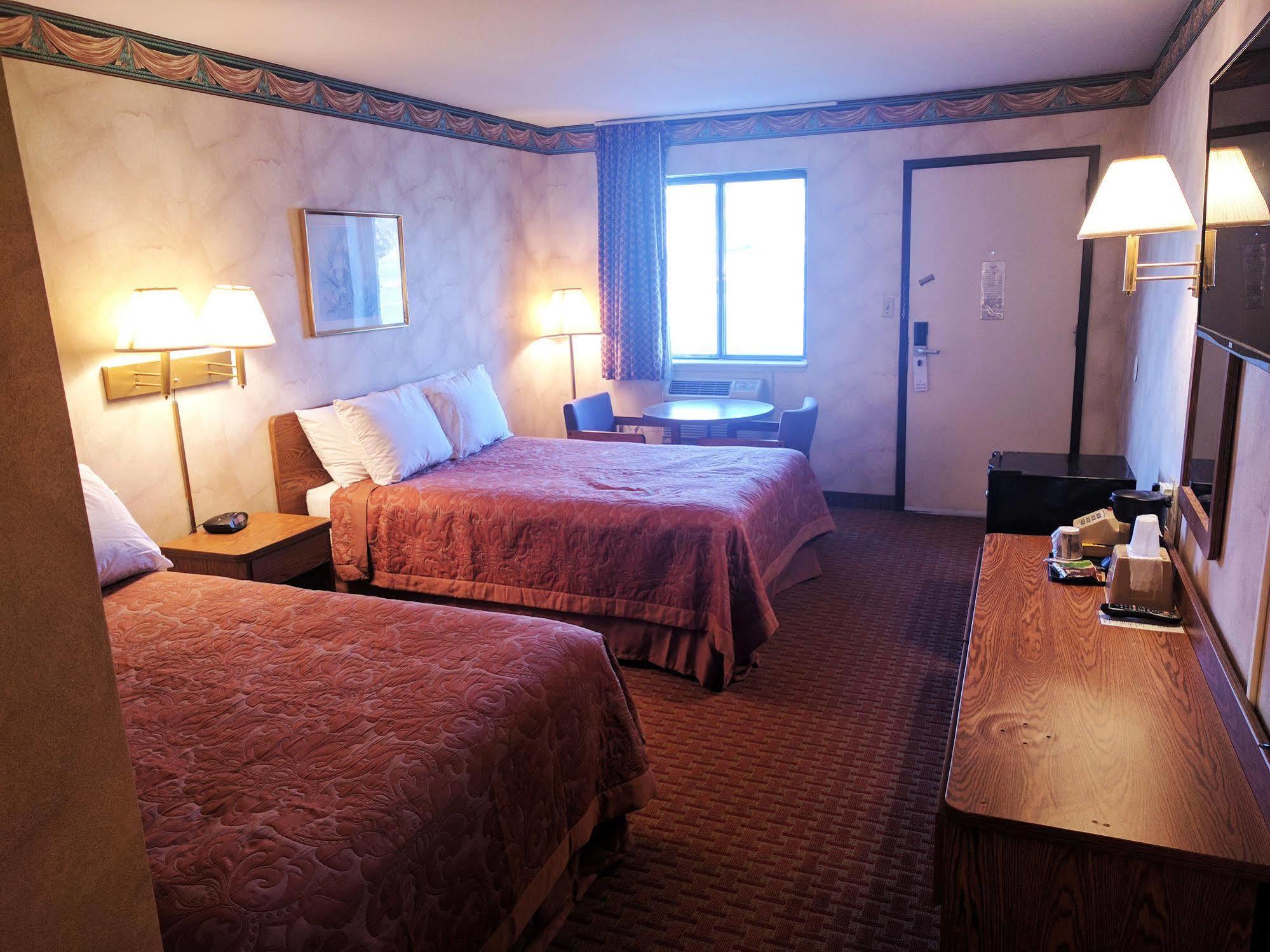 Value Inn Harrisburg-York Valley Green Buitenkant foto