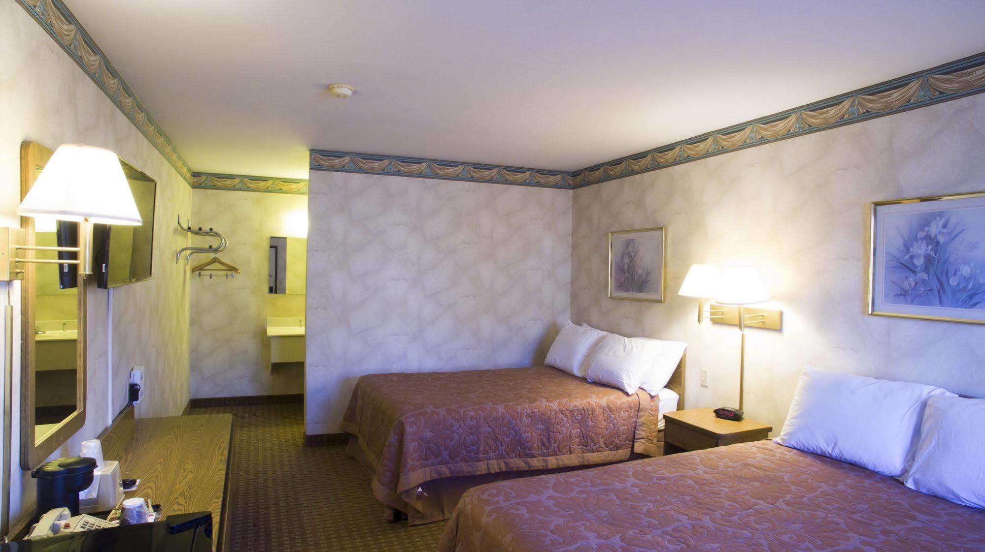 Value Inn Harrisburg-York Valley Green Buitenkant foto
